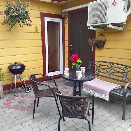 Будинок відпочинку Theodori House