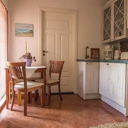 Theodori House بيت للعطل