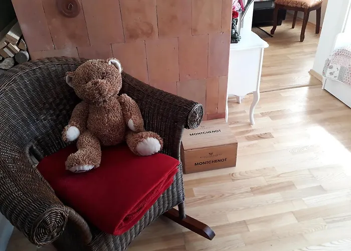 別荘 Theodori House