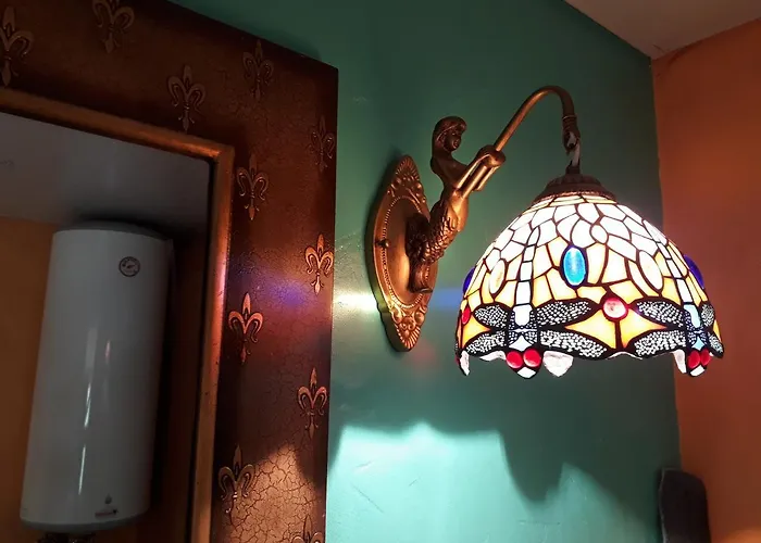 別荘 Theodori House パルヌ